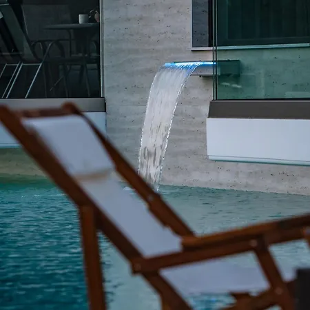 펜션 Serenity Sea View 자하로