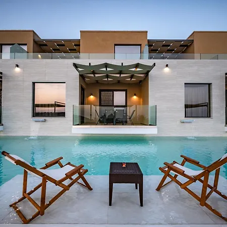 Serenity Sea View *